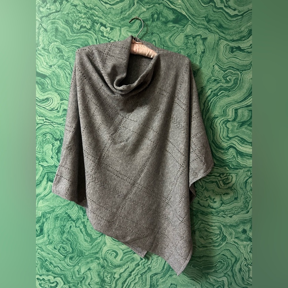 Heather grey knit poncho with plaid pattern rhinestone embellishment